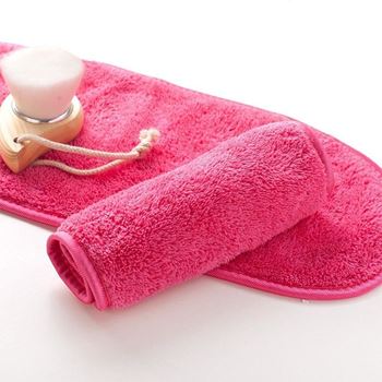 Obrázek Odličovací žínka - tmavě růžová