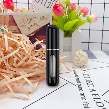 Obrázek z Elegantní rozprašovač na parfémy - černý 